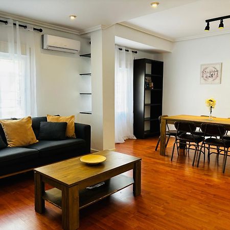 Travel Habitat Mestalla Валенсия Екстериор снимка