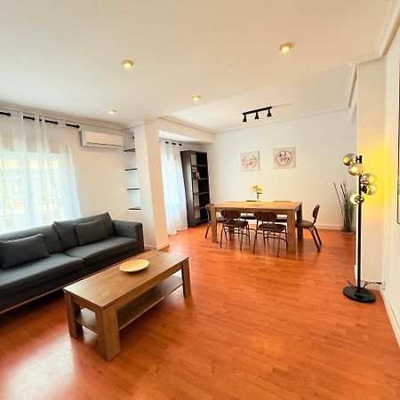 Travel Habitat Mestalla Валенсия Екстериор снимка