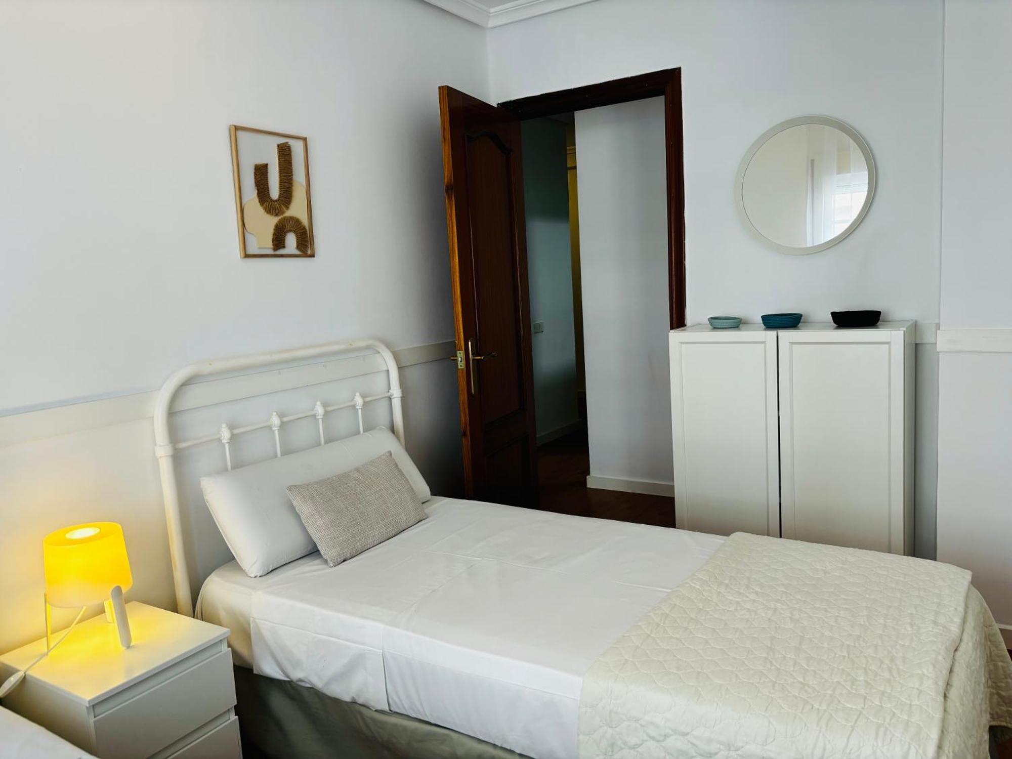 Travel Habitat Mestalla Валенсия Екстериор снимка